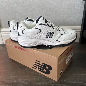 Brand New in Box Mens New Balance 407 Sneakers